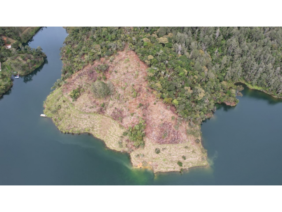 Lote Península 30.000 m² en Guatapé | Ideal Proyecto Turístico — foto 3