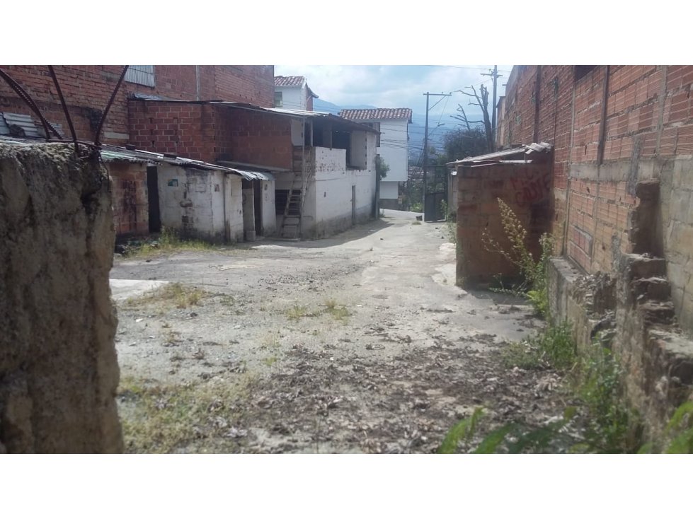 Venta de Casa Lote Sector San Cayetano Aranjuez — foto 4