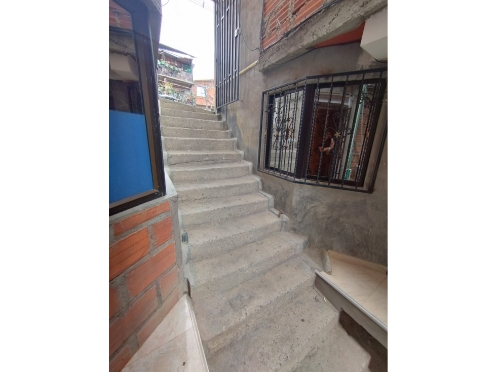 Vencambio Apartamento Sector Robledo Aures Piso 2 — foto 4