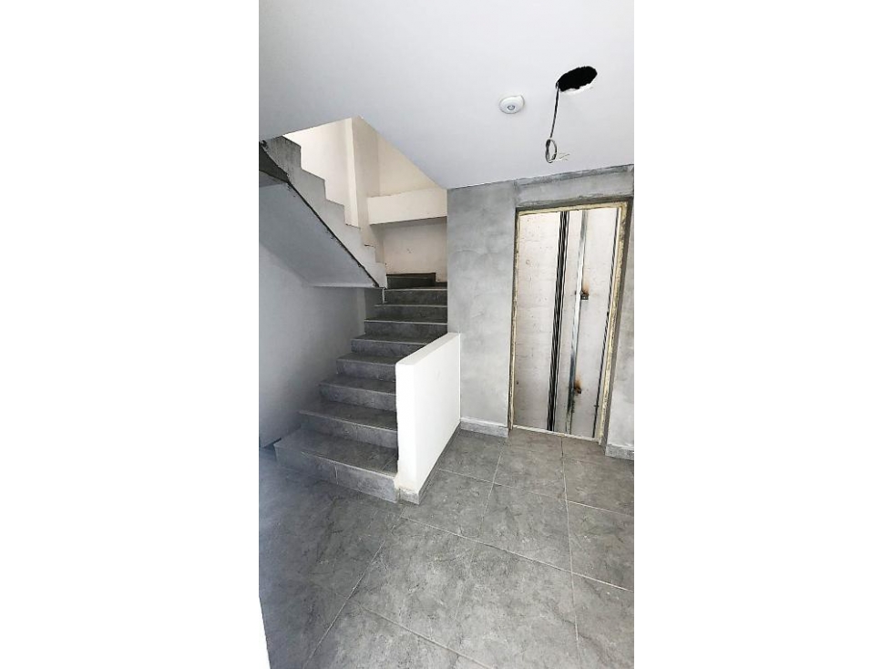 Edificio Hostal en Envigado | 30 Apartasuites y Licencia Comercial - 5