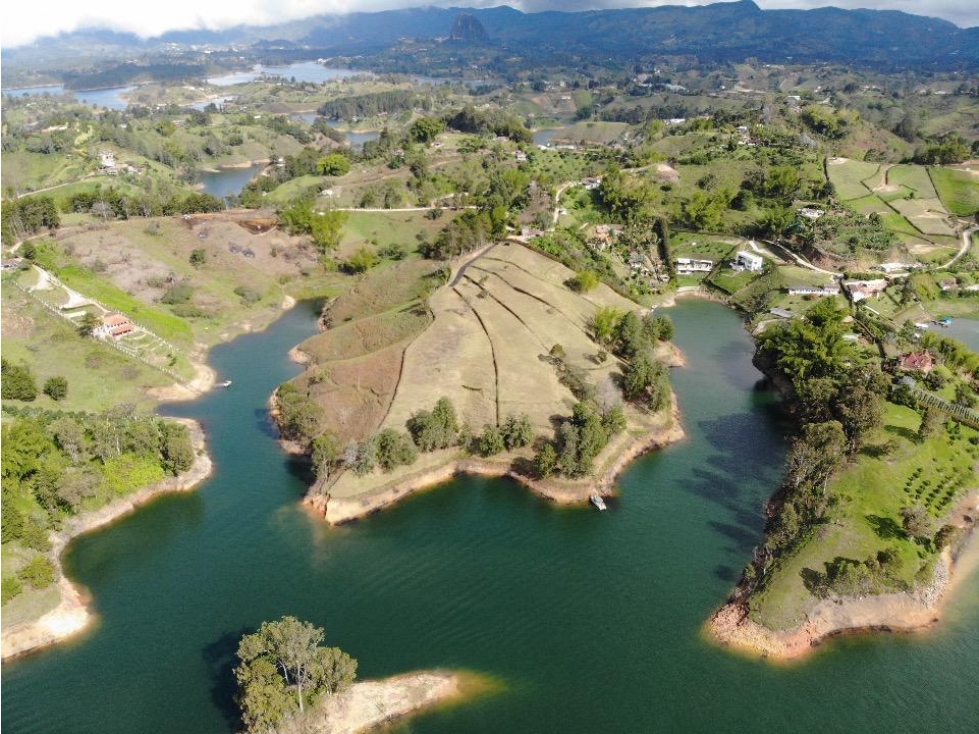 Oportunidad de Inversión Lote con Acceso a la Represa en Guatapé — foto 4