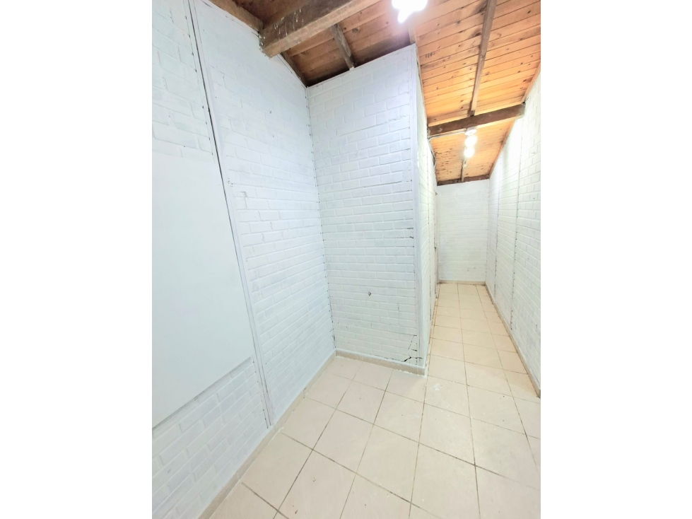 Finca 1.9Hectáreas en San Jerónimo | 10 Cabañas, 2 Piscinas y Quebrada - 4