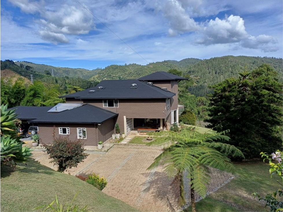 Finca 22.262m² La Fe | Cascada, Casa 397m², Cabaña y Parcelación — foto 4
