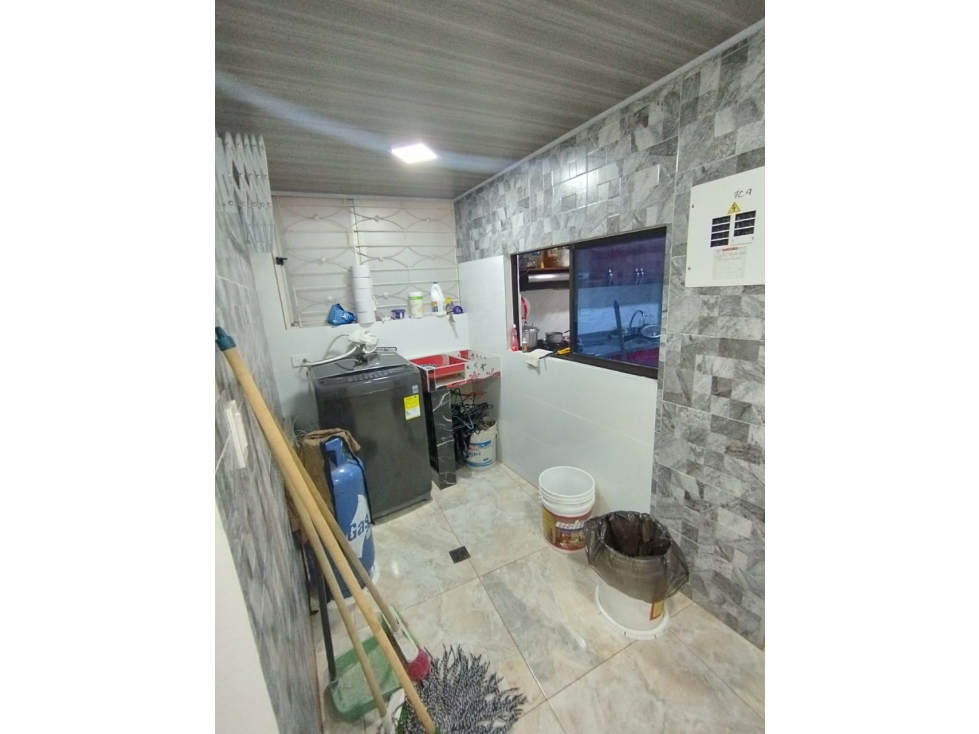 Vencambio Apartamento Sector Robledo Aures Piso 2 — foto 5