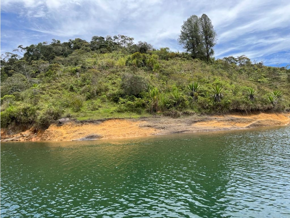 Oportunidad de Inversión Lote con Acceso a la Represa en Guatapé — foto 5