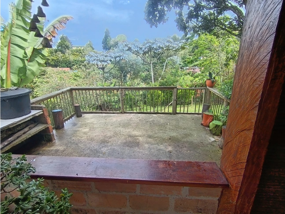 Finca 2.350m² Guarne Vía Aeropue $1.300M, Garaje 20 Carros y Permuta — foto 5