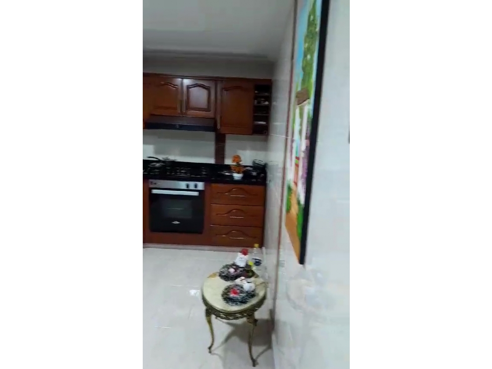 Venta y/o Alquiler de Casa Unifamiliar Sector La Castellana Laureles — foto 2