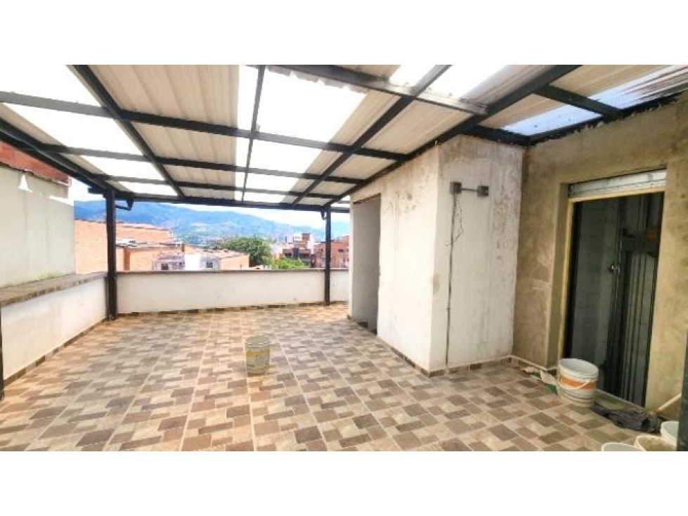Edificio Hostal en Envigado | 30 Apartasuites y Licencia Comercial - 1