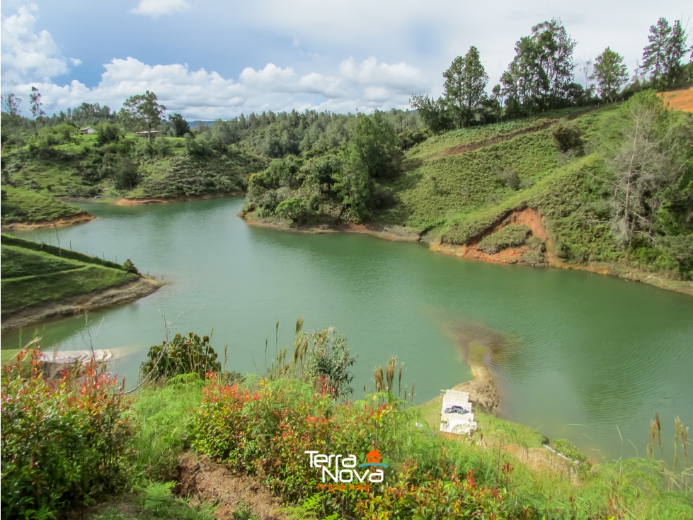 Lote en parcelación en venta El Peñol - 1