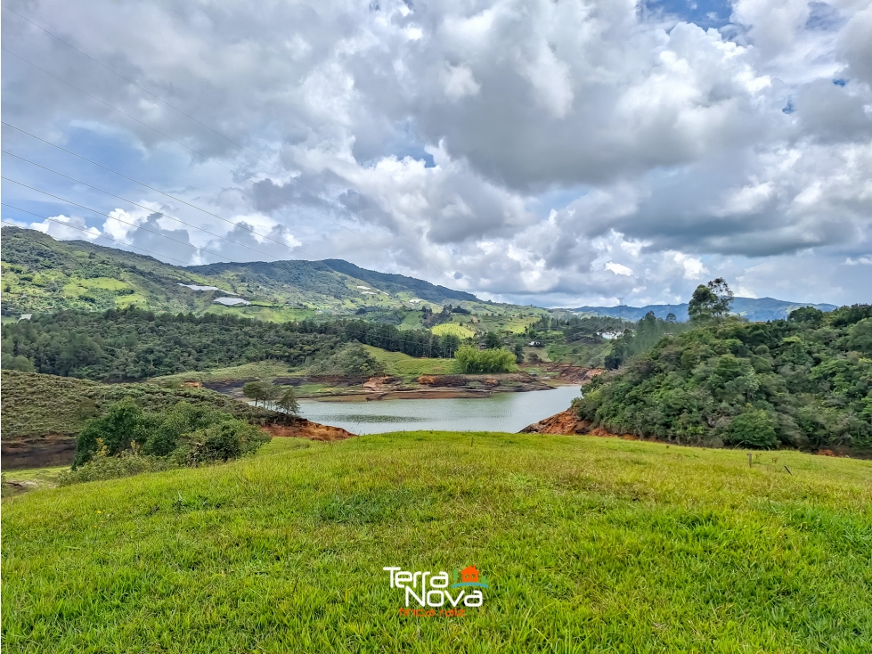 Hermoso lote apto para proyecto turístico en venta Guatapé