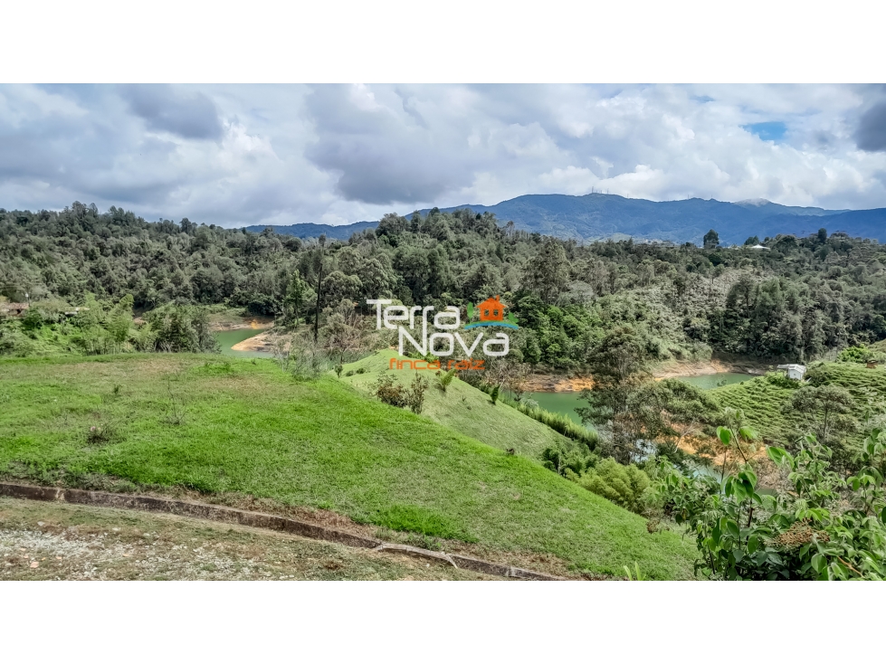 Lote apto para desarrollar proyecto turístico en venta Guatapé