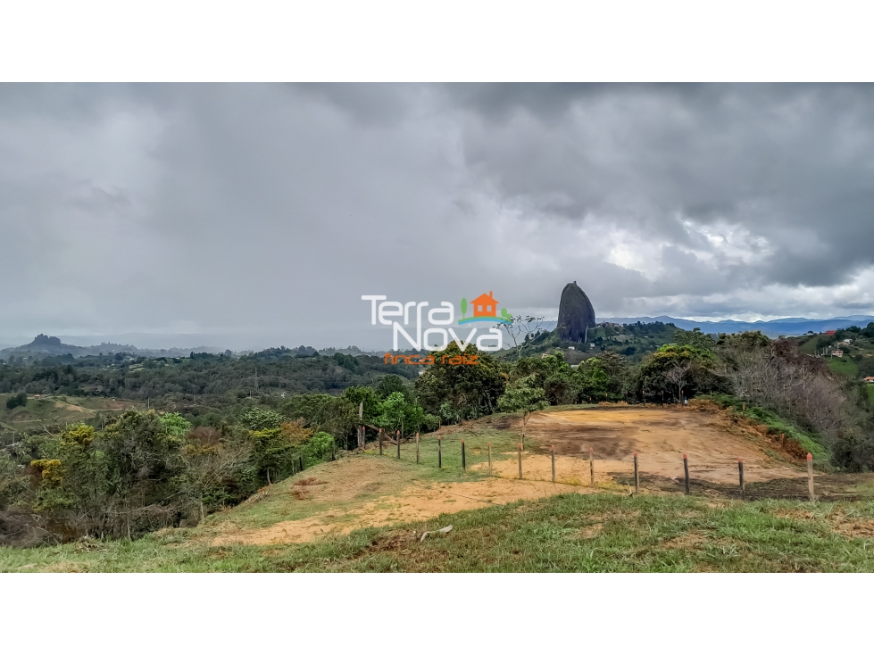 Lote apto para desarrollo turístico en venta Guatapé
