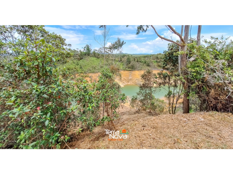 Lote en unidad cerrada en venta Guatapé — foto 2
