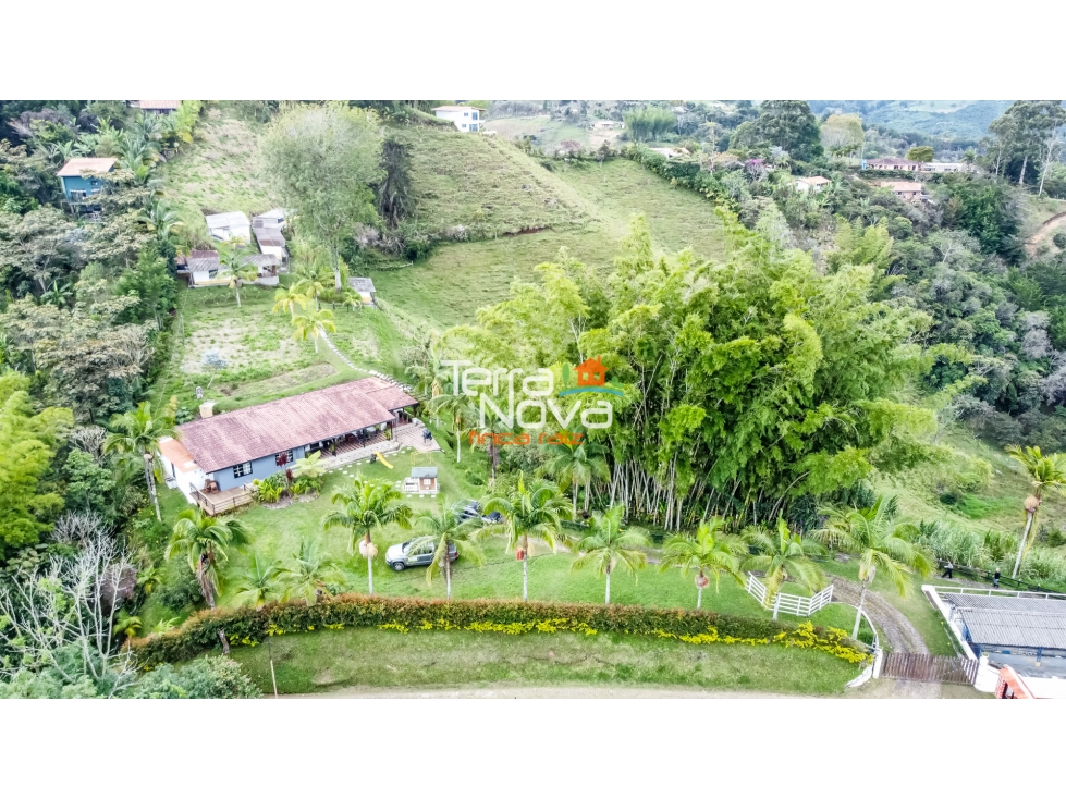 Finca agropecuaria en venta El Peñol - 2