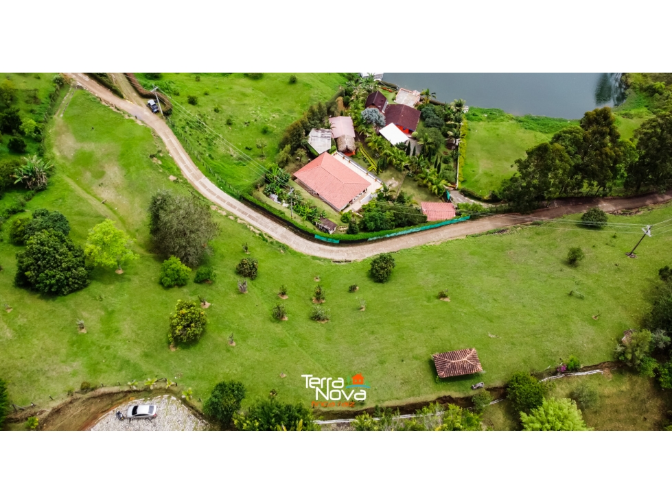 Lote apto para proyecto turístico en venta El Peñol - 3