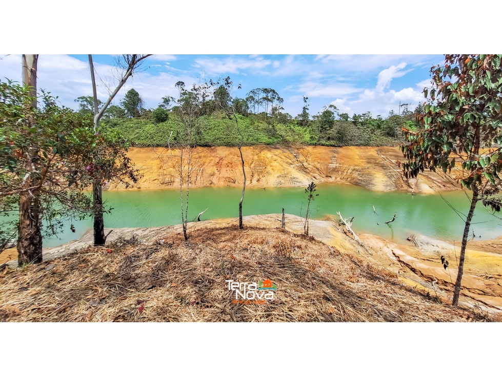 Lote en unidad cerrada en venta Guatapé — foto 3