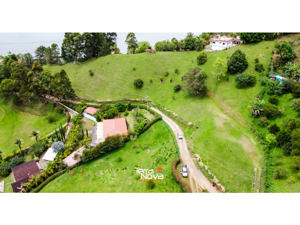 Lote apto para proyecto turístico en venta El Peñol - 4