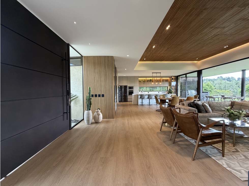 VENTA DE HERMOSA CASA DE UN NIVEL EN MONTESERENO — foto 4