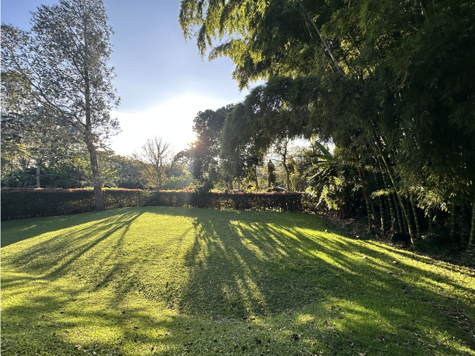 VENTA DE ENCANTADORA CASA CAMPESTRE A 2 MIN DE LA UCO RIONEGRO — foto 2