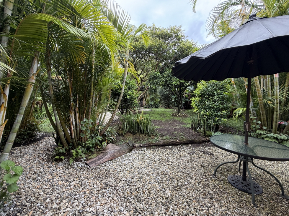 VENTA DE CASA CON ZONA VERDE EN LA CEJA UNIDAN CERRADA