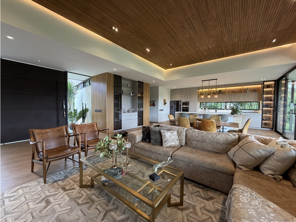 VENTA DE HERMOSA CASA DE UN NIVEL EN MONTESERENO — foto 2