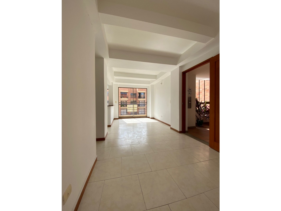APARTAMENTO EN LA CEJA. Bajó de precio! — foto 2