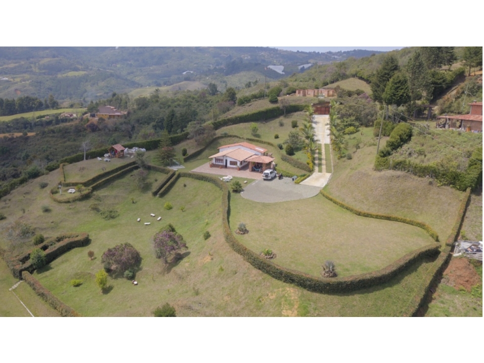 FINCA CON PROYECCION EN SANTA ELENA