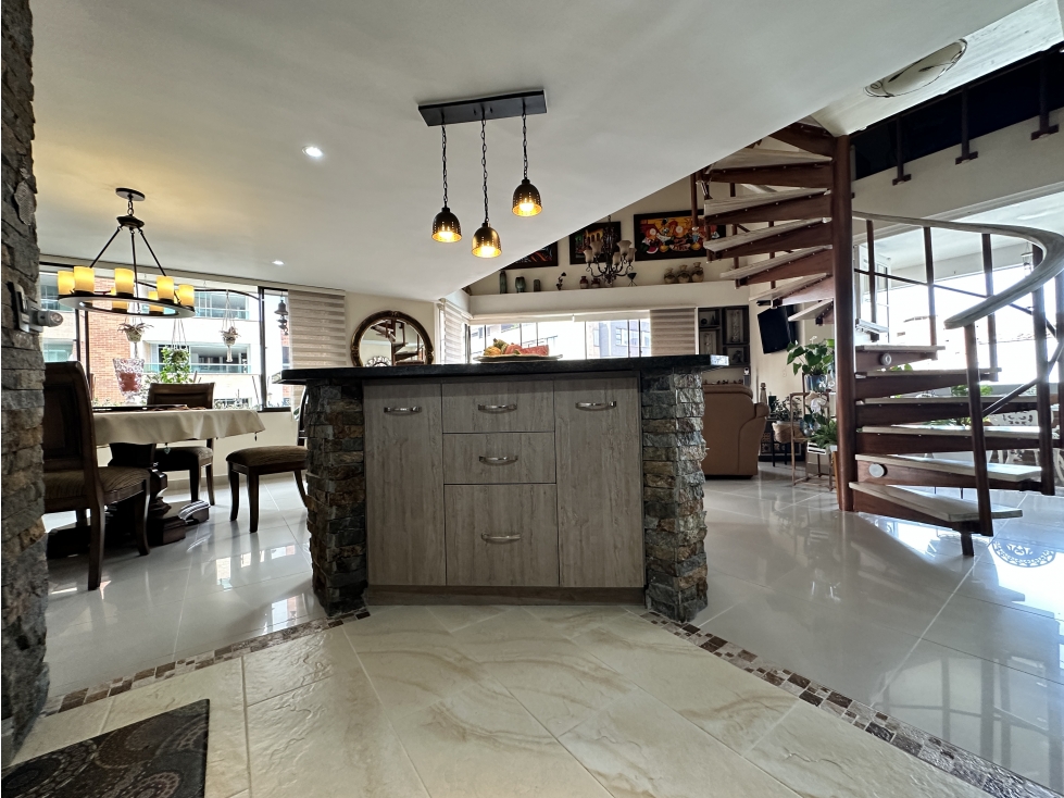 VENTA DE HERMOSO PENTHOUSE EN LAURELES MEDELLIN — foto 4