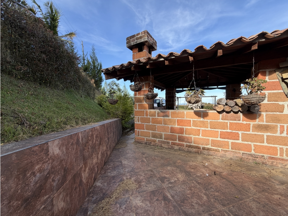 FINCA CON PROYECCION EN SANTA ELENA — foto 5