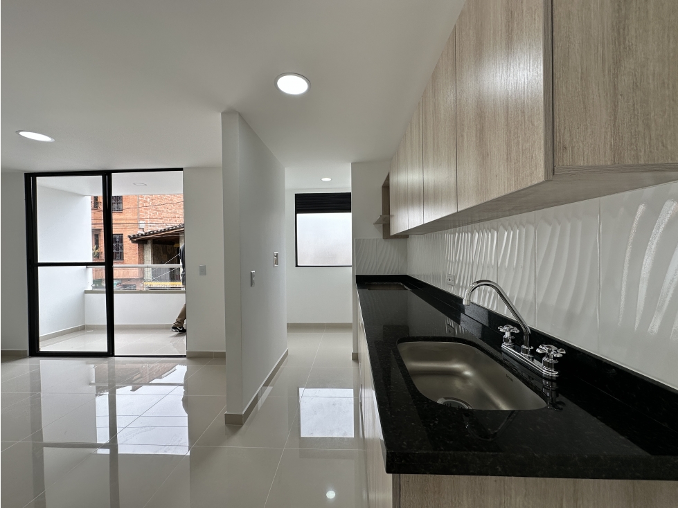 ESTRENA APARTAMENTO EN EL CORAZON DE ENVIGADO — foto 3