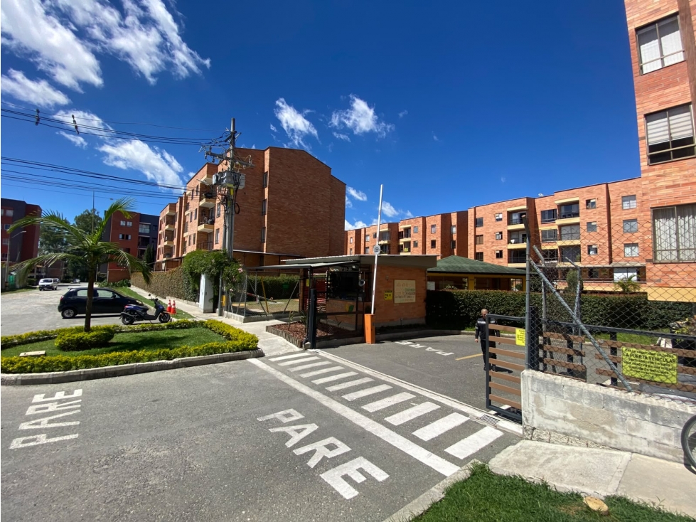 LOCAL COMERCIAL EN LA CEJA - ZONA RESIDENCIAL