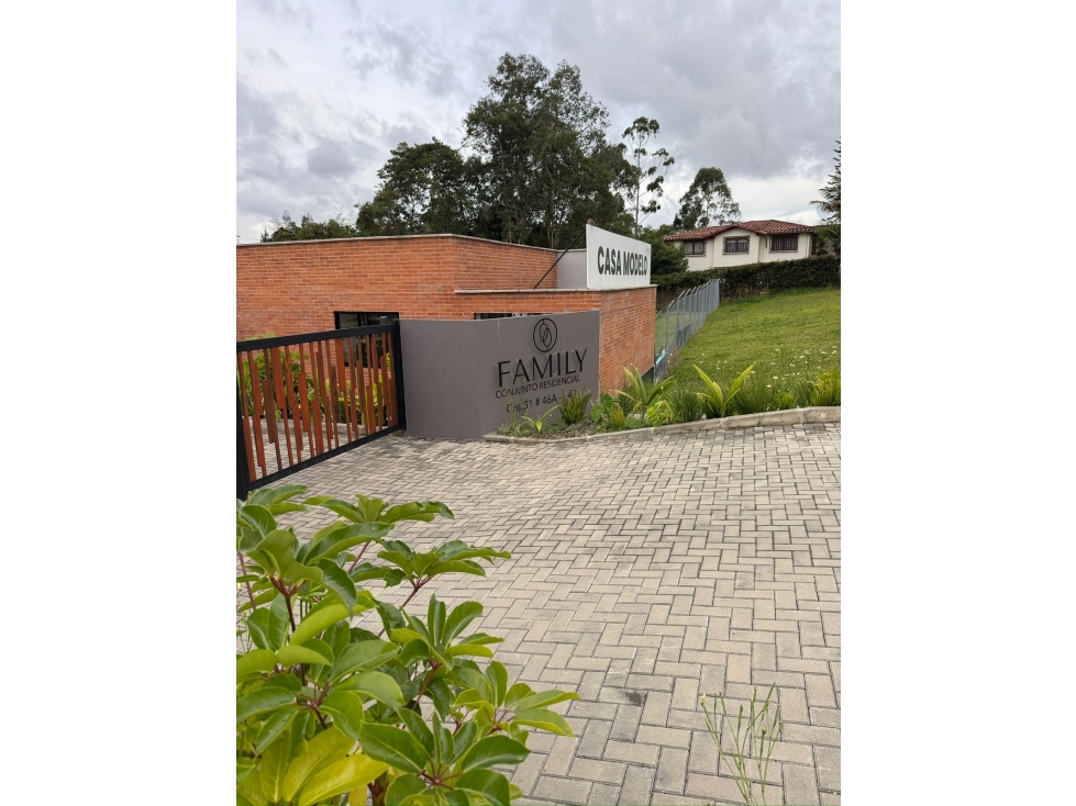 VENTA DE LOTE EN CONJUNTO RESIDENCIAL EL CARMEN DE VÍBORAL - 1