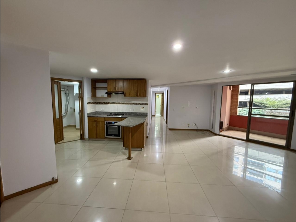 VENTA DE APARTAMENTO EN AVES MARIA-SABANETA