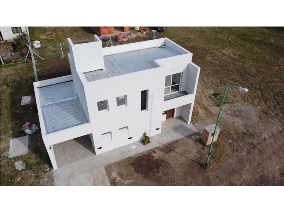 CASA A LA VENTA EN JAUREGUI, VILLA FLANDRIA, LUJAN - 1