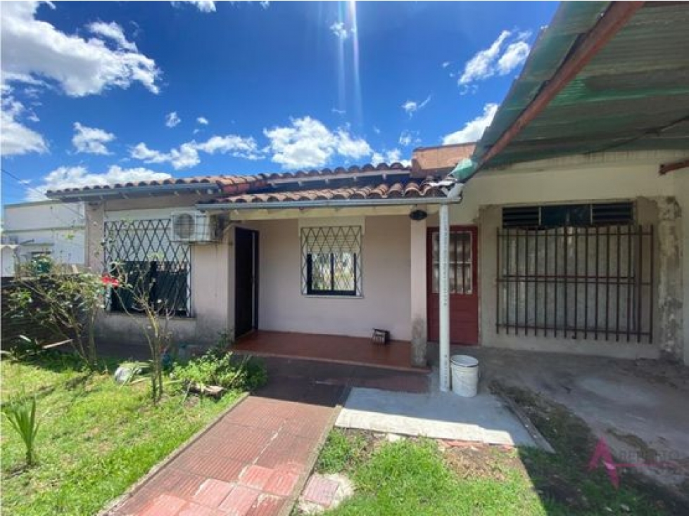 CASA A LA VENTA CON LOCAL EN RIPAMONTI 3500, CASTELAR - 1
