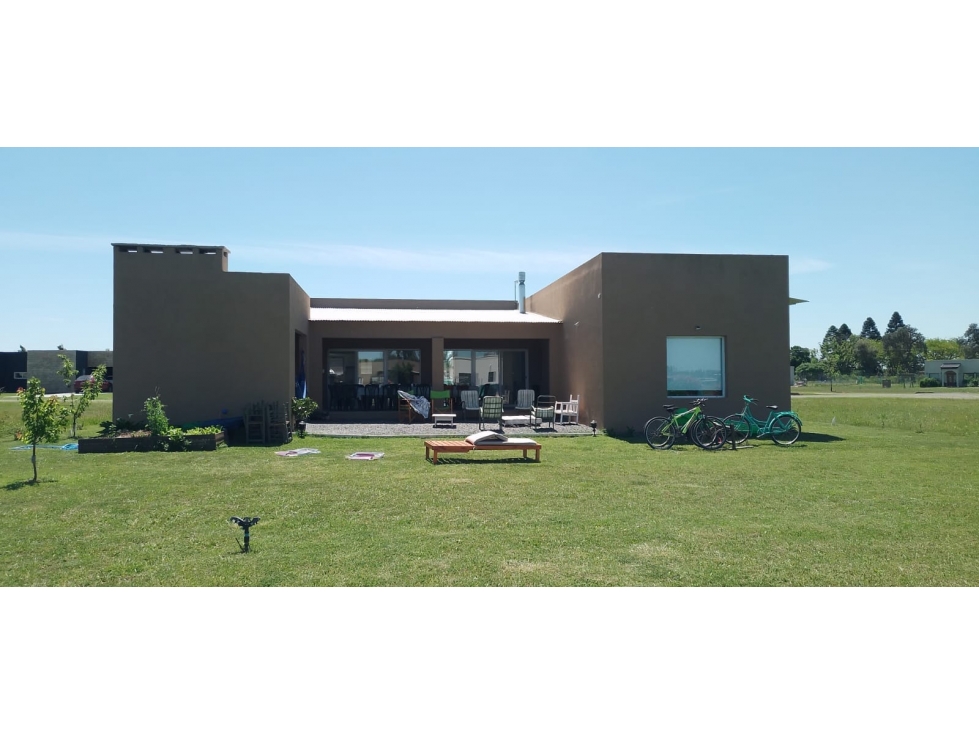LUJAN LOS JUNCOS ALQUILER ANUAL HERMOSA CASA