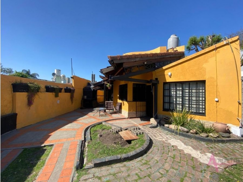 ITUZAINGO SUR CASA A LA VENTA 3 AMBIENTE