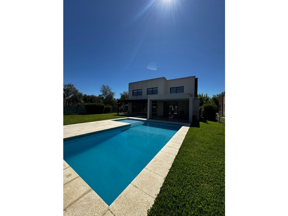 Excelente casa a la venta en Weston, Moreno - 5