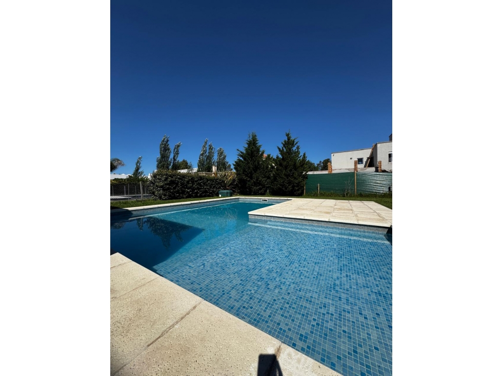 Excelente casa a la venta en Weston, Moreno - 4