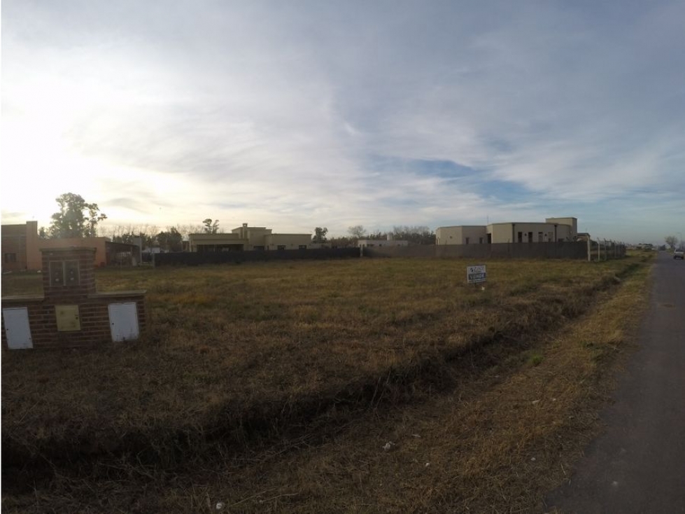 LOTE A LA VENTA EN BARRIO LA MARTINA, LUJAN — foto 2