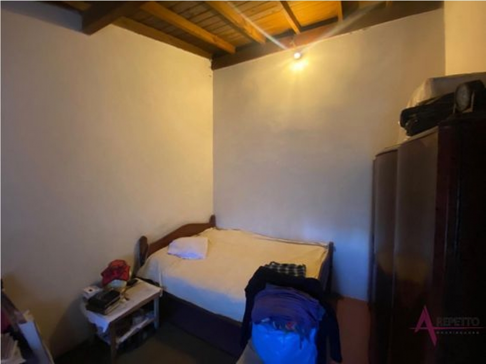 CASA A LA VENTA CON LOCAL EN RIPAMONTI 3500, CASTELAR - 2