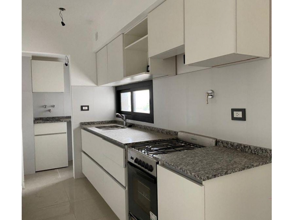 Departamento a la venta en Avellaneda al 900, Castelar - 2