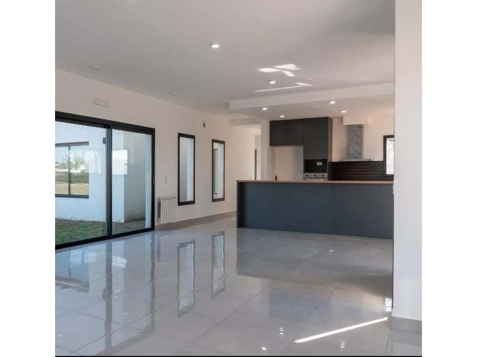 Excelente casa a la venta en Everlink Golf y Country Club, Lujan — foto 3