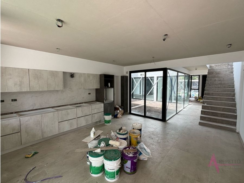 CASA EN PH EN VENTA LAPRIDA 300 ITUZINGO NORTE - 3