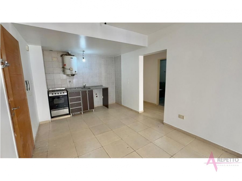 MORON DEPTO DE 2 AMB A LA VENTA RAMELLA 61 - 3