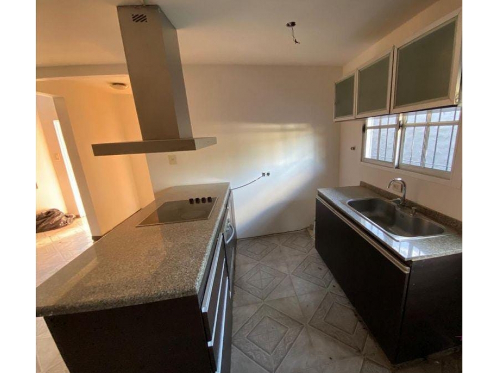 Duplex a la venta en Oribe esq. Thorne, Ituzaingo. APTO CREDITO — foto 4