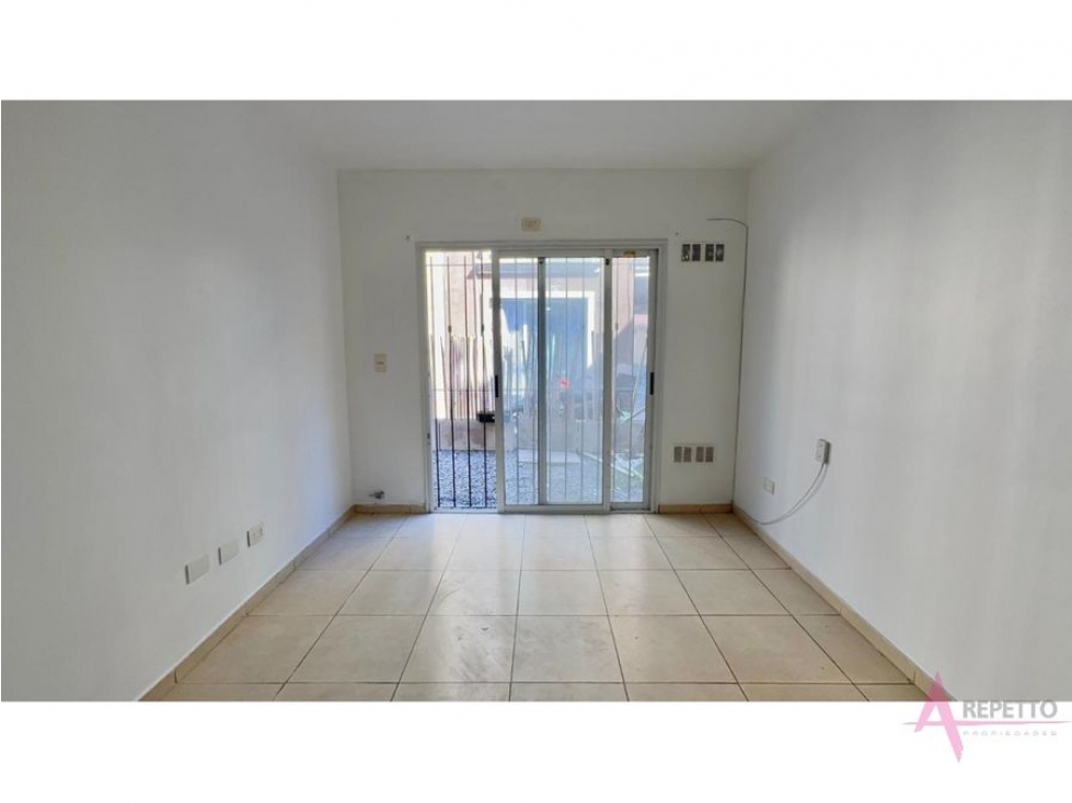 MORON DEPTO DE 2 AMB A LA VENTA RAMELLA 61 - 4