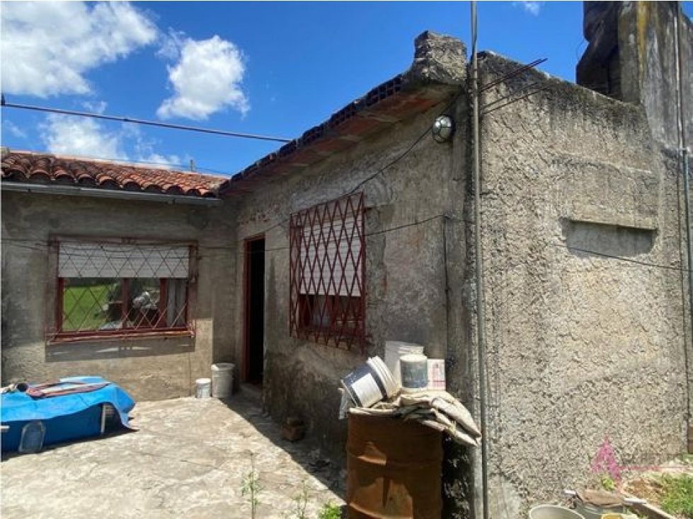 CASA A LA VENTA CON LOCAL EN RIPAMONTI 3500, CASTELAR - 5