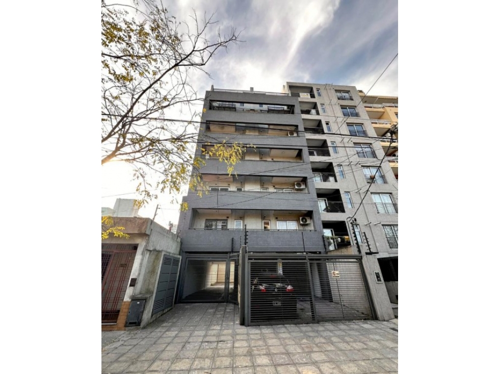 Departamento a la venta en Luis Maria Drago al 2600 Castelar - 1