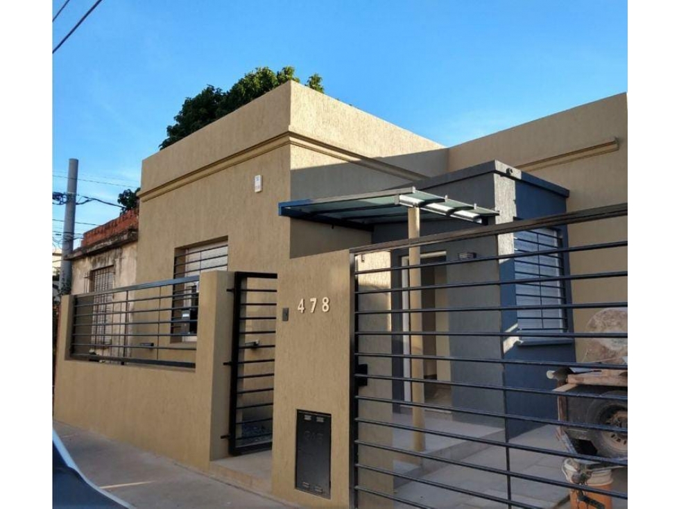 EXCELENTE CASA A LA VENTA EN PADUA CENTRO - 1